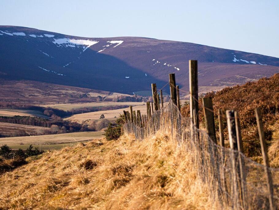 Beatshach Bothy - Speyside, Incredible Location! Apartment Dufftown Exterior photo